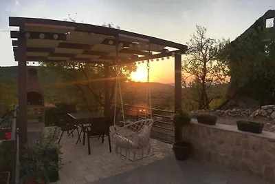 Ferienhaus in Zlarin mit Schwimmbecken