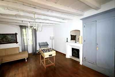 Blanquefort Hill Retreat