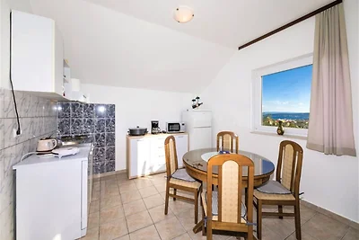 Trogir Comfortable Apartment with Terrace - T...