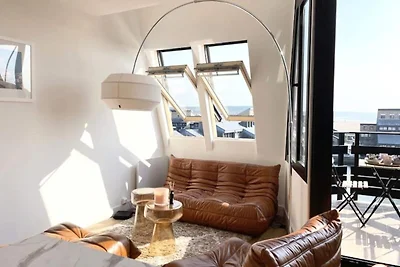 Leben in Pink Meerblick mit Terrassenstrand