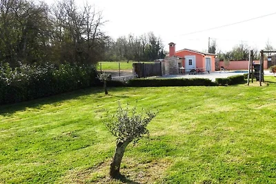 Ferienhaus in Visnjan mit Schwimmbecken