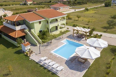 Schöne Wohnung mit Pool