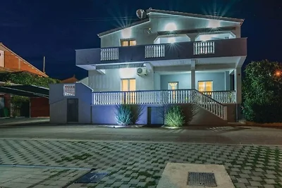 Villa mit 1 Schlafzimmer