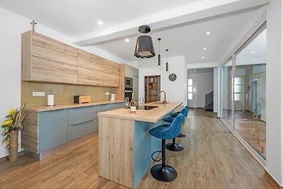 Villa met zwembad, speelkamer en tuin
