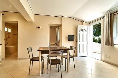Casa al piano terra nel sud della Corsica.