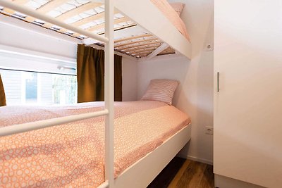 Freistehendes, modernes Chalet mit Geschirrsp...