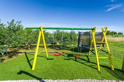 Simoni, 4+4, Privlaka