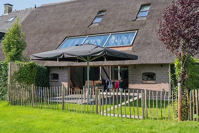 Geräumiges Bauernhaus mit eigener Terrasse in...