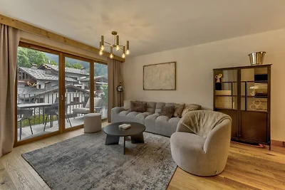 Apartment in Town Centre with Balcony