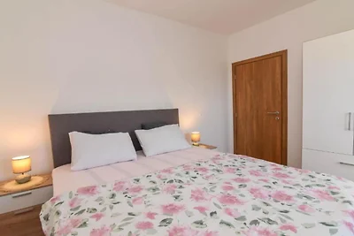 Sweet Apartment Rita - One Bedroom Apartment ...