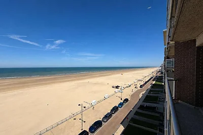 Middelkerke Beach Apartment