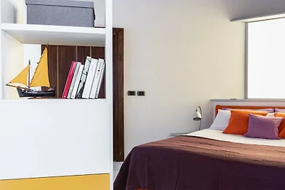 Wohnung in Torino mit Balkon und Parken