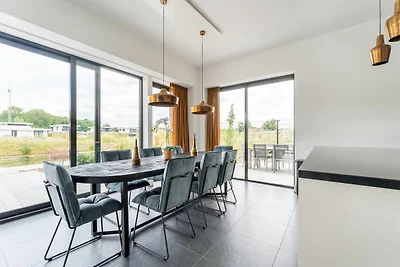 Spaziosa villa a Zeewolde con sauna a...
