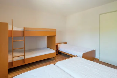 Modernes Ferienhaus mit eigenem Garten am Wal...
