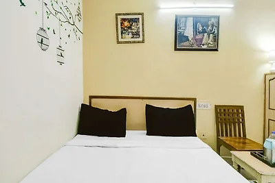 Hotel O Sindhi Camp Hotel Paul Avenue
