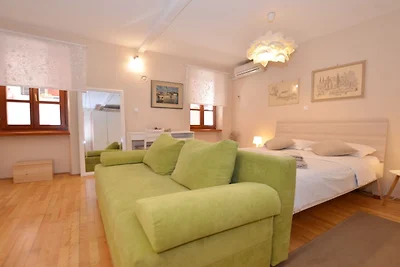 Einfaches und sonniges Studio-Apartment