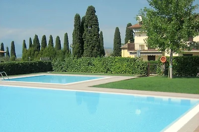 Spaziosa Casa vacanze a Lazise con piscina in...