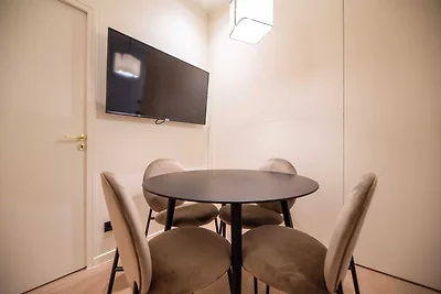 Außergewöhnliche Wohnung mit AC-1BR-4P-Palais...