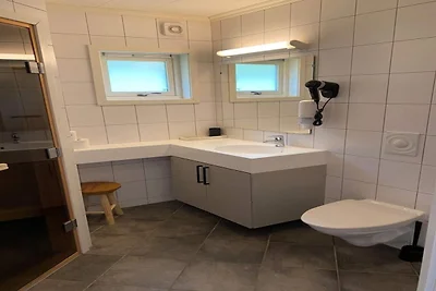 Ferienhaus in Kinsarvik mit Meerblick