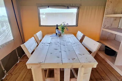 Luxus-Glamping an den friesischen Gewässern