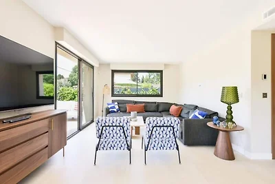 Villa in Mougins mit Pool und Baumhaus