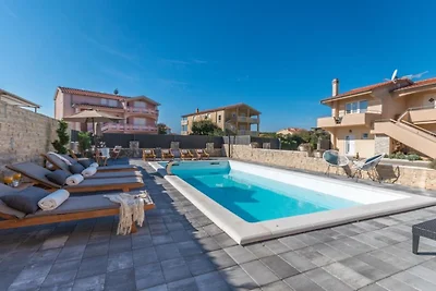 Villa Julia - One Bedroom Apartment 4