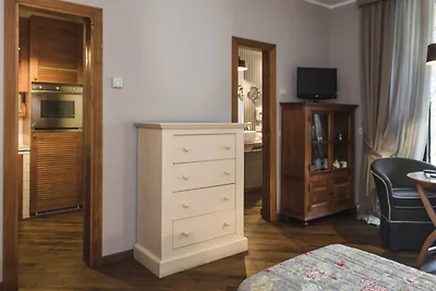 Monolocale moderno con piscina in comune