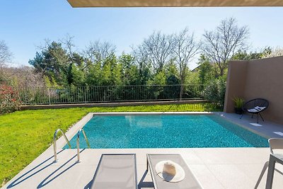 Appartamento in villa con piscina privata