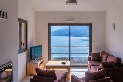 Wohnung am See Serre-Ponçon mit Pool