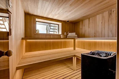 Spacious chalet + clean & breakfast services...