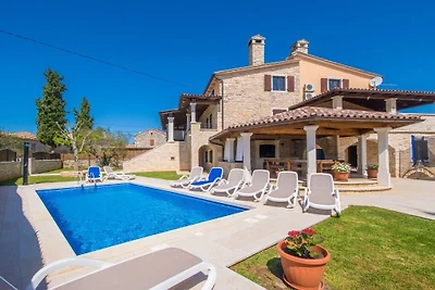 Villa Dino & Karla