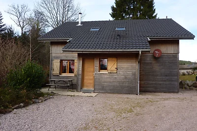 Accogliente chalet con vista sulla campagna