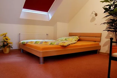 Ferienwohnung in Vöhl mit Schwimmbecken