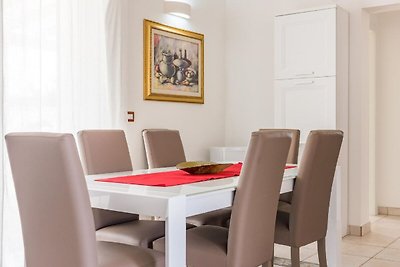 Villa indipendente per 10 persone con piscina...