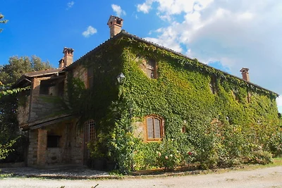 Villa affascinante a San Venanzo con sauna