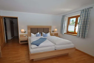 Alpenflair Ferienwohnung 241