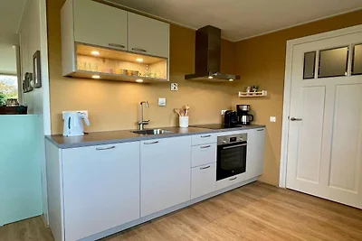 Moderner Bungalow in Strandnähe mit Aussicht