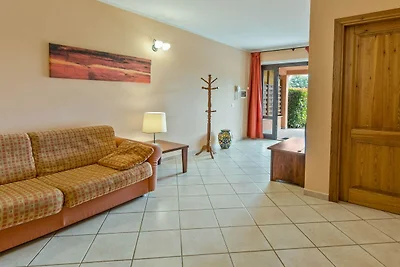 Piacevole casa vacanze a Sorano con piscina