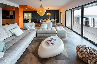 Luxe duplex met prachtig uitzicht op zee