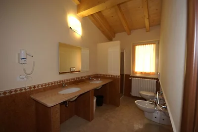 Schצne Wohnung in Idro mit Pool