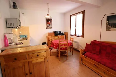 Apartment in Arêches-Beaufort Ski-In/Out