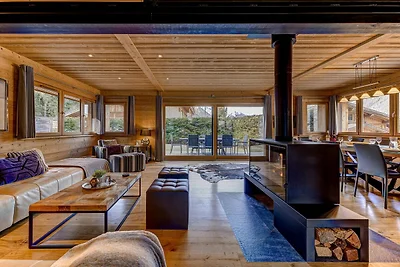 Chalet with Sauna & Hot Tub near Chamonix...