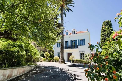 Villa in Antibes mit Pool und in Strandnähe