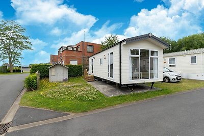 Chalet auf Luxus-Campingplatz in Meeresnähe