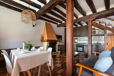 Casa a Liébana con vista sulle montagne