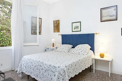4-bedroom apartment with sea views