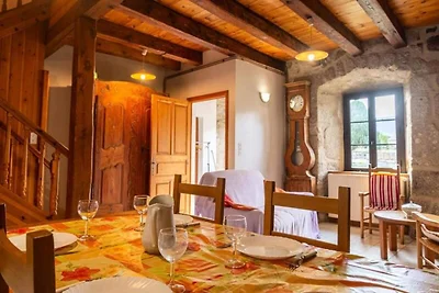 Charmantes Gîte in Frankreich mit Pool