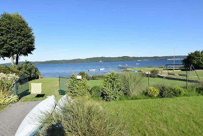 Ferienhaus am See in Nadole