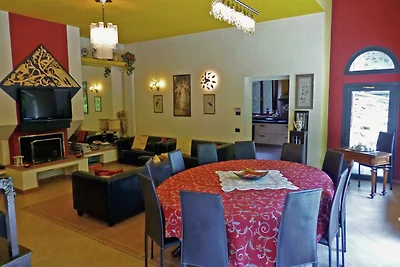Magnifica villa a Pistoia con vasca idromassa...