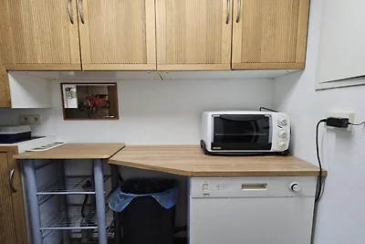 Bauernhaus in Belgien mit grünem Garten